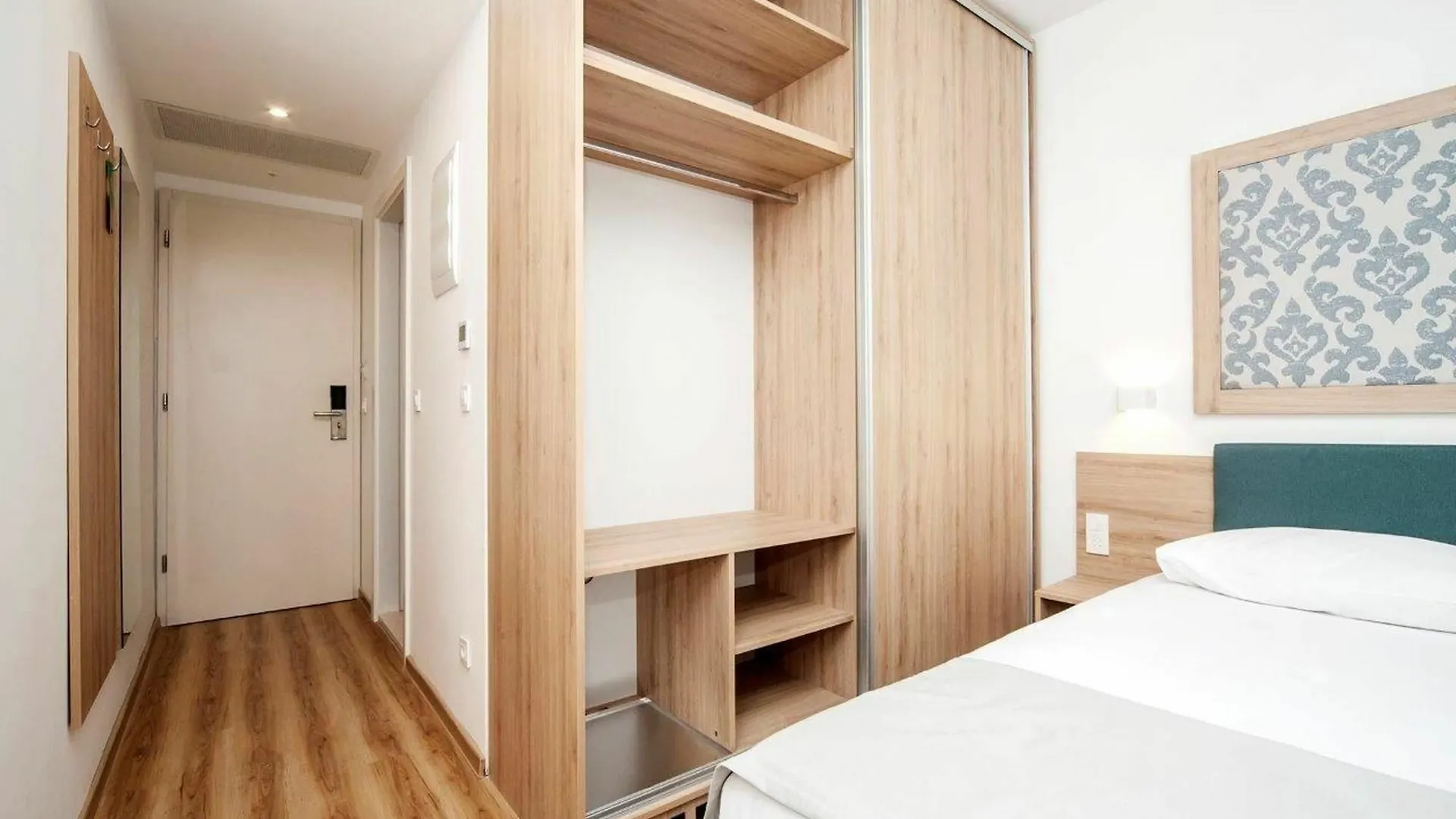 Hotel Medena Seget Donji